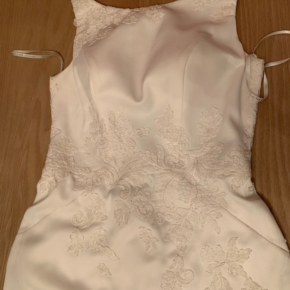 Essence of Australia Wedding Dress - Picture 7 of 11